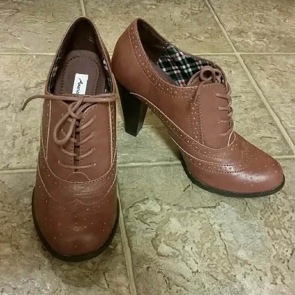 American Eagle by Payless