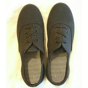 Black canvas shoes