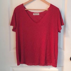 red tee