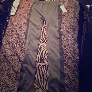 Gray leggings 💪🏼