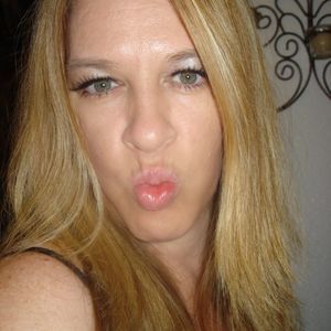 Meet your Posher, Malissa