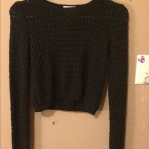 Long sleeved crop top