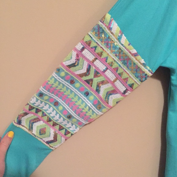 Long sleeve top with sequins - Picture 3 of 3