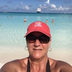 Meet your Posher, Pam