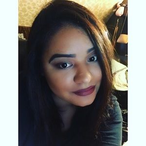 Meet your Posher, Jenessa