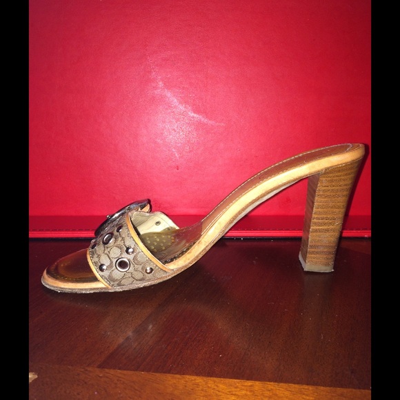 65% off Coach sandals