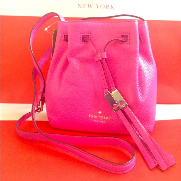 kate spade Handbags - ✨Price Drop Kate Spade Pink Tiny Cooper Bucket