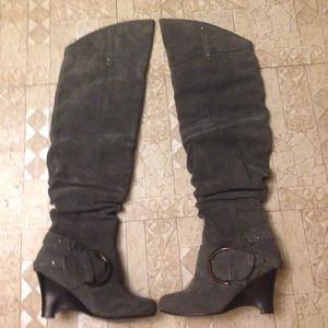 Boots over the knee boots