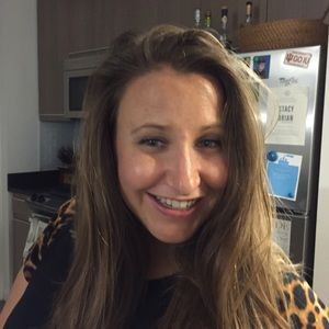 Meet your Posher, Elizabeth