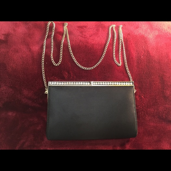 Meet your Posher, Idora - Picture 3 of 4