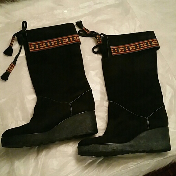 Marc Jacobs mid Calf Boots Aztec/Tribal pattern