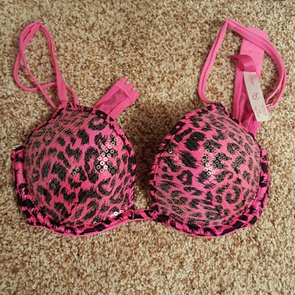 PINK Bra - Picture 1 of 3
