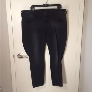 NWOT Charcoal Grey Jeans Size 22S