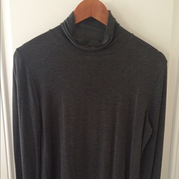 Scrunch mock turtleneck long-sleeve t-shirt - Picture 1 of 2