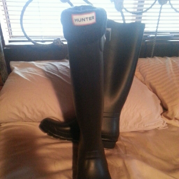 SOLD   Brand new hunter boots size 8