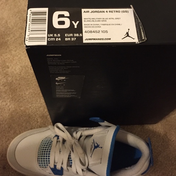 Air Jordan 4 Retro (GS) - Picture 4 of 4