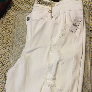Wet Seal + jeans