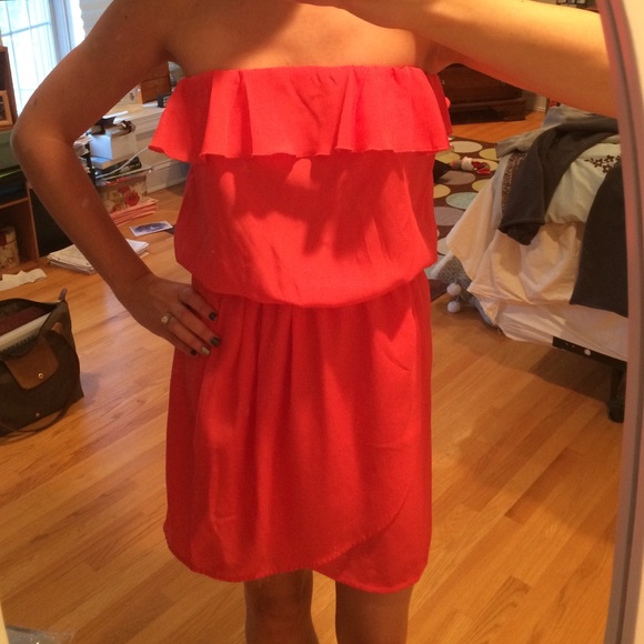 Gap coral ruffle dress