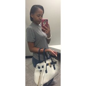 Meet your Posher, Jameka