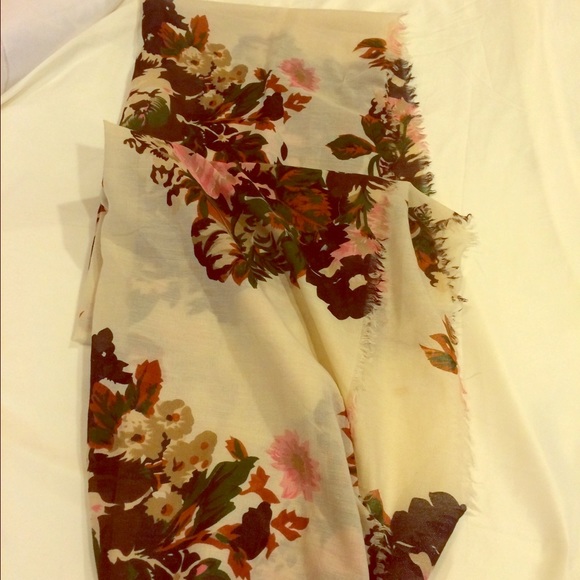Long cream with floral print scarf - Picture 1 of 2