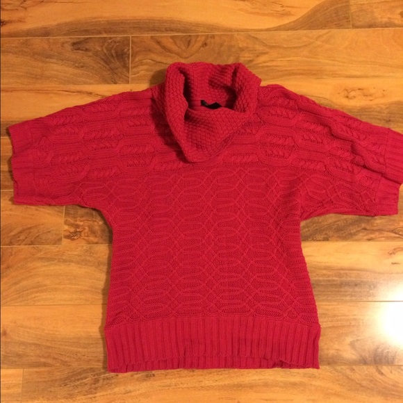 Oversized cable knit deep pink sweater