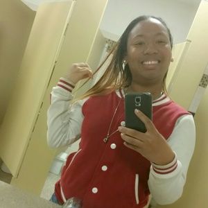 Meet your Posher, Kawanzaa