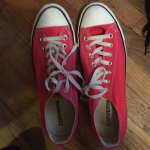 Converse Pink Size 10