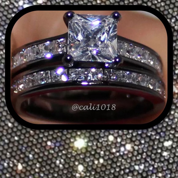 🆕2pc 10k Black White Sapphire Wedding Set - Picture 4 of 4