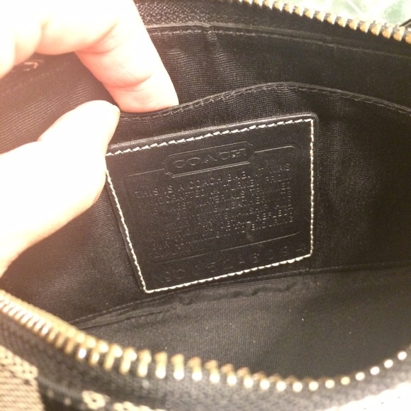 Small Coach Bag - Picture 3 of 4