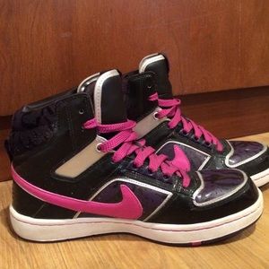 Nike Hightop Shoes