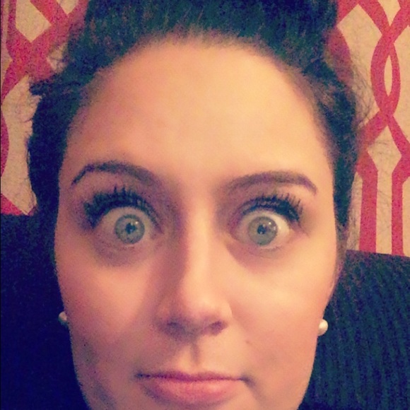 Meet your Posher, Ashley