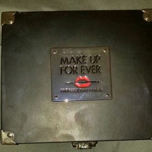 For Brinna1708 Make Up Forever/Sephora Palettes