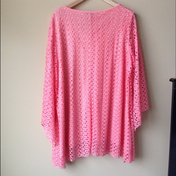 ‼️SOLD‼️Pink frazzle knit blouse - Picture 2 of 4