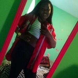 Meet your Posher, Kenetria