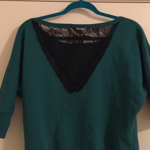 🎄Full Tilt Leopard Sweatshirt🎄 - Picture 2 of 2