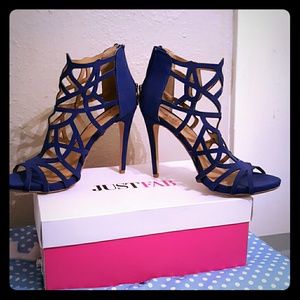 Strappy sandals never worn