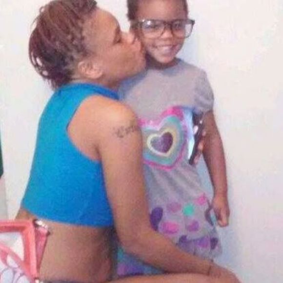 Meet your Posher, Dee-dee - Picture 1 of 1