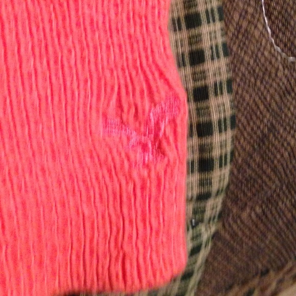 American Eagle Coral Sweater - Picture 3 of 4