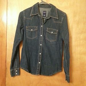 NWOT GAP JEAN SHIRT