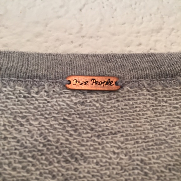 🚫sold🚫.    🎉🎉host pick🎉🎉 Free People sweater - Picture 3 of 4