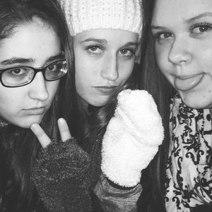 Meet your Posher, Alexis