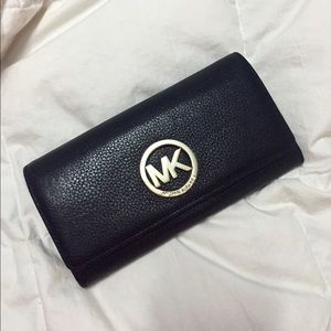 Michael Kors leather carryall wallet