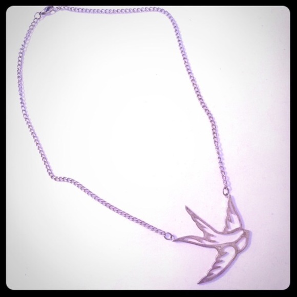 Silver sparrow necklace