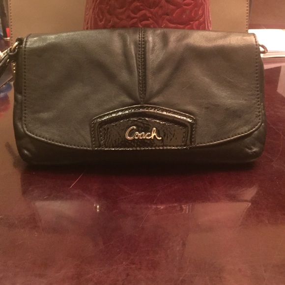 Black Coach wallet/clutch