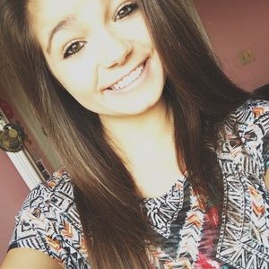 Meet your Posher, Jade