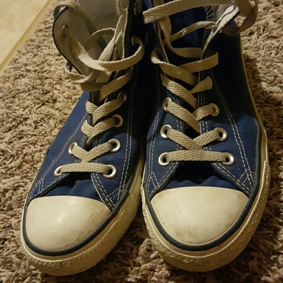 SALE 👟 Indigo high top converse