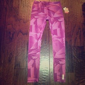 💎 BRAND NEW REEBOK ATHLETIC LEGGINGS!