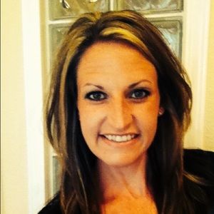 Meet your Posher, Stefanie