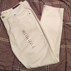 White skinny jeans