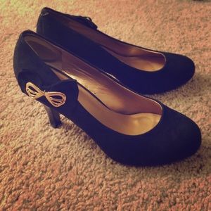 Black Bow Heels